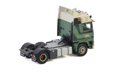Tracto Camión Volvo F12 Escala 1:50 (Modelo Descontinuado)